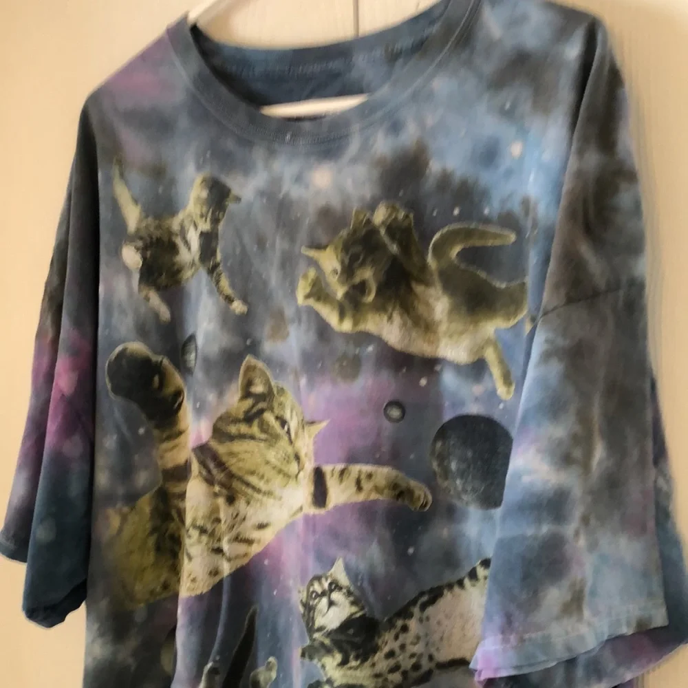 Women’s Dom tie dye Y2k Galaxy Cat T-Shirt - Blue and Purple - Picture 2 of 11